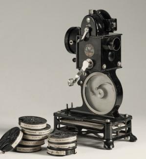 Projector Pathé Baby amb bobines