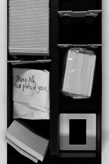 Diapoteca (Arno Gisinger, 2024). A partir de les diapositives de Georges Didi-Huberman.