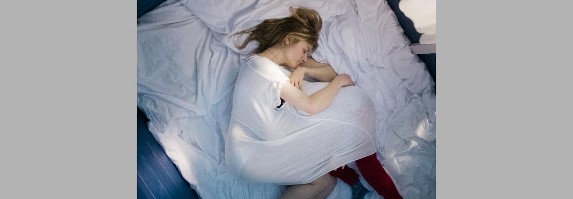 24 Wochen / 24 semanas (Anne Zohra Berrached, 2016)