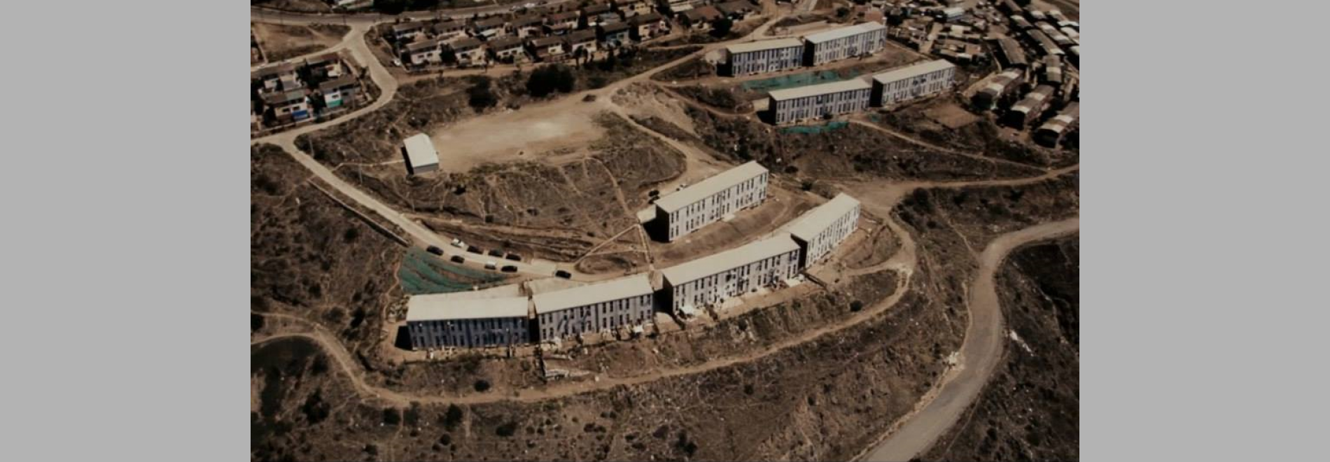 74m2 (Paola Castillo, Tiziana Panizza, 2011)