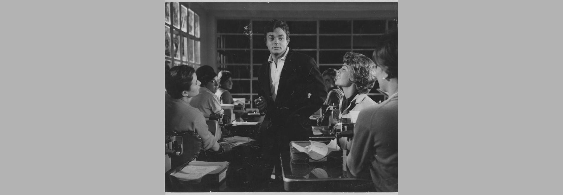 Diferente (Luis Maria Delgado, 1961)