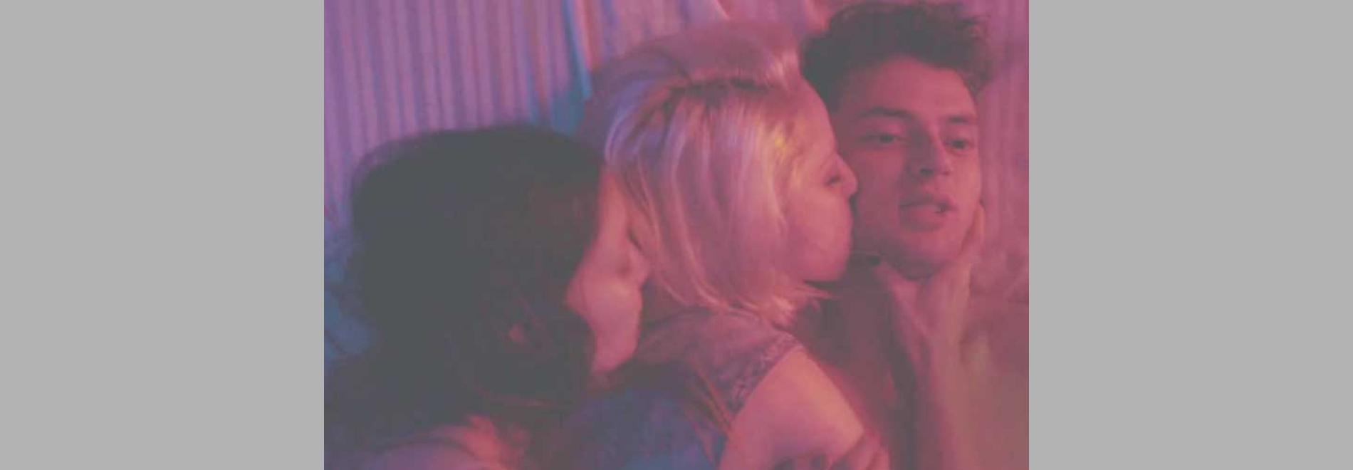 Entre paredes (Ruth Caudeli, 2017)