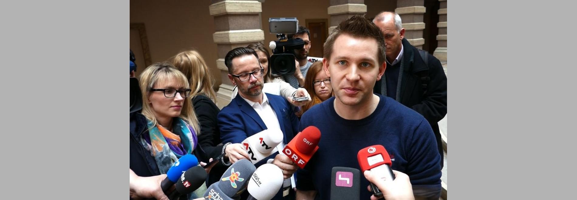 Facebookistan (Jakob Gottschau, 2015)