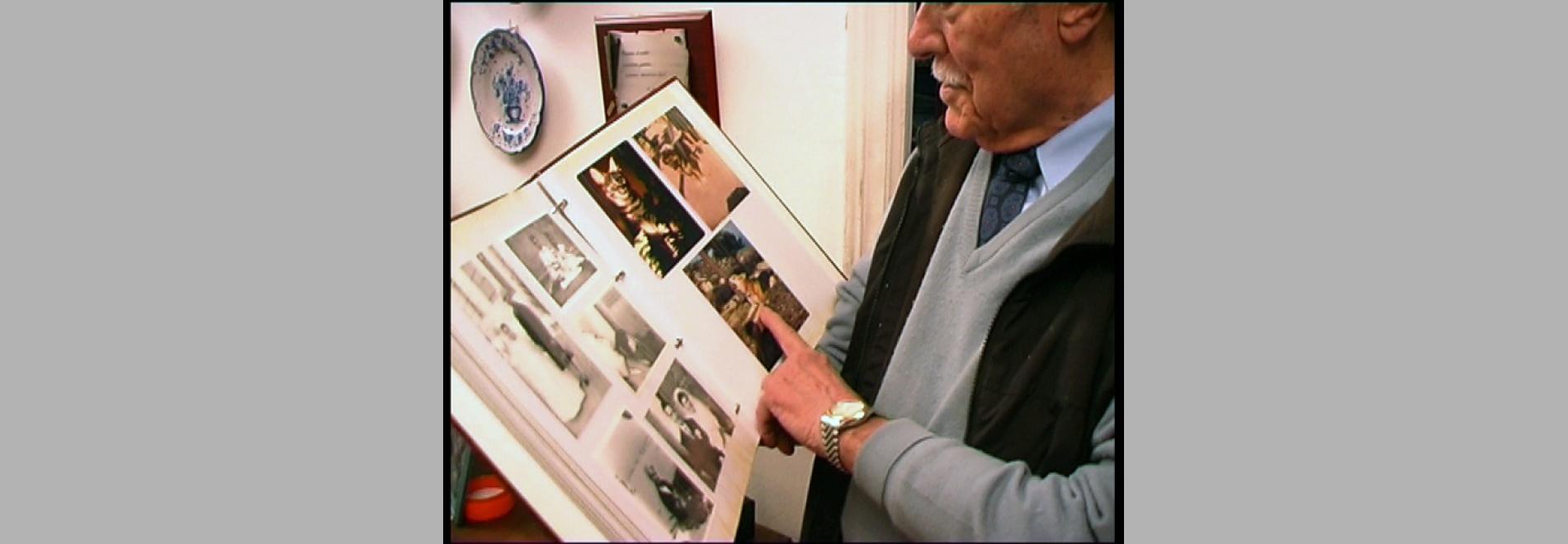 Familystrip (Lluís Miñarro, 2010)