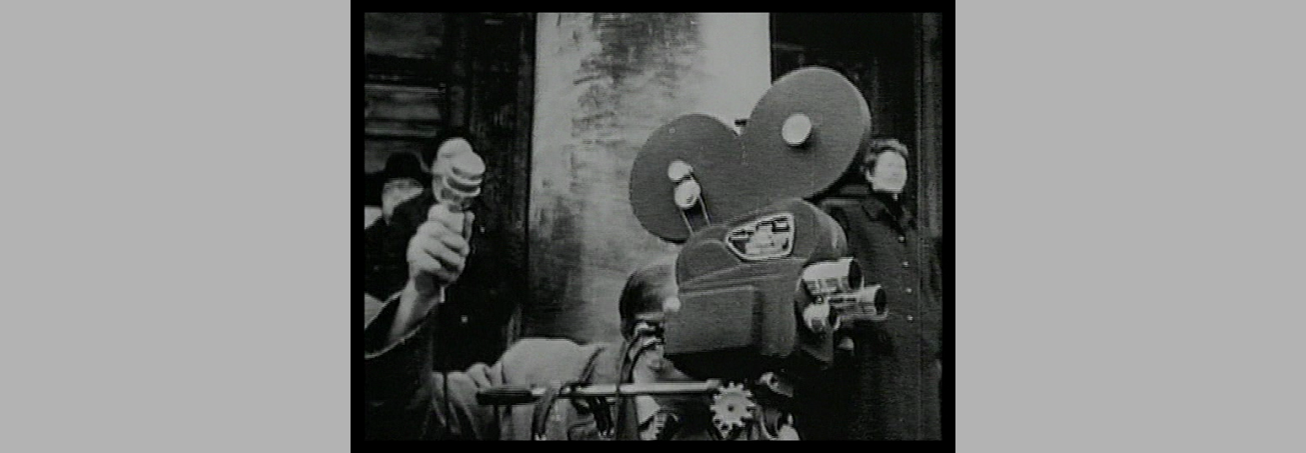 Lorsque le bateau de Léon M. descendit la Meuse pour la première fois (Jean-Pierre Dardenne, Luc Dardenne, 1992)