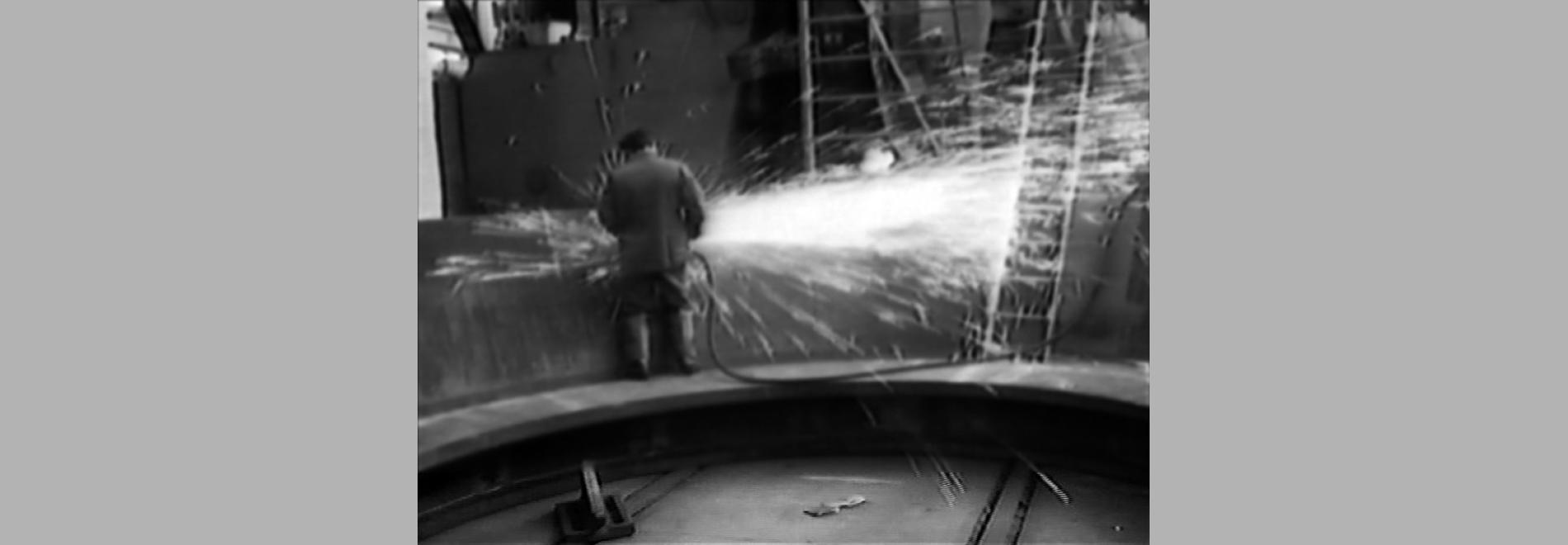 Lorsque le bateau de Léon M. descendit la Meuse pour la première fois (Jean-Pierre Dardenne, Luc Dardenne, 1992)