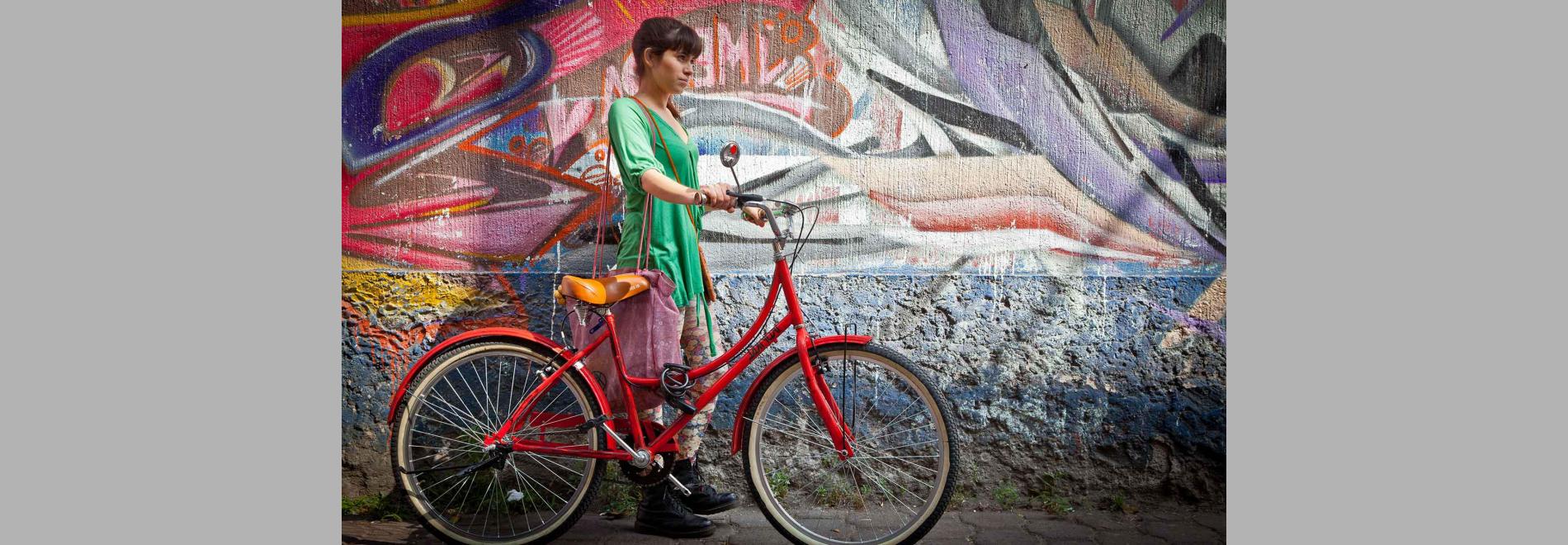 Los bañistas (Max Zunino, 2014)