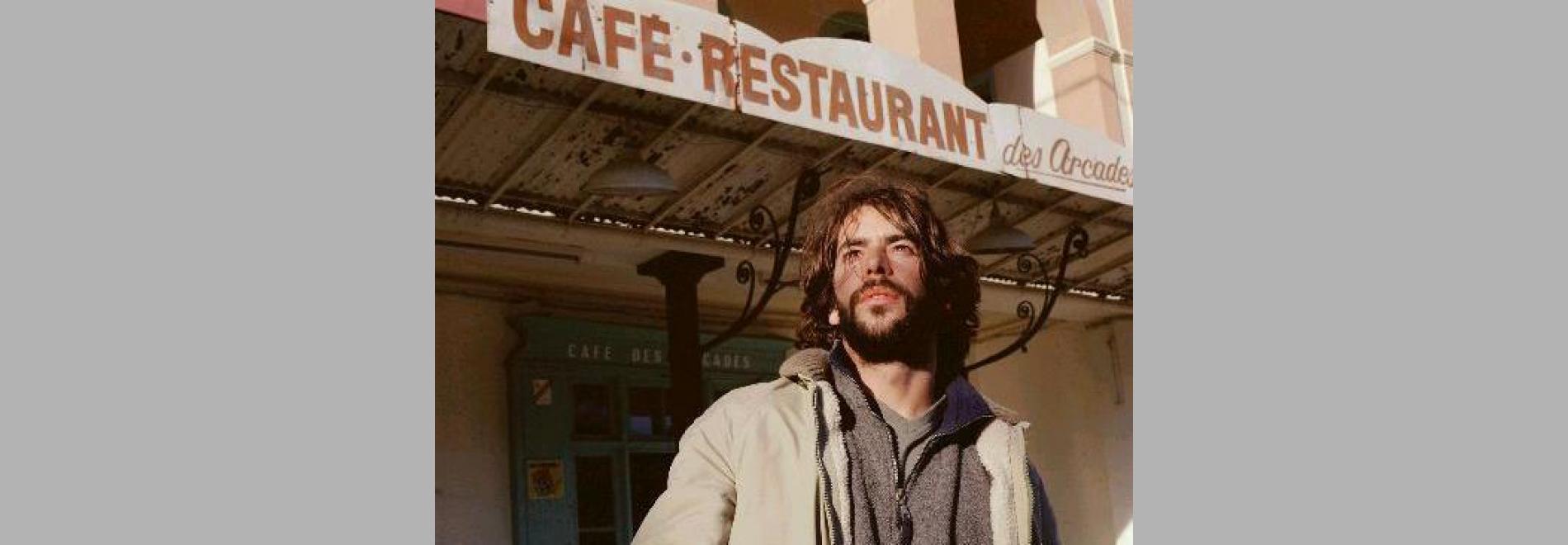 Les mains vides / Les mans buides (Marc Recha, 2003)