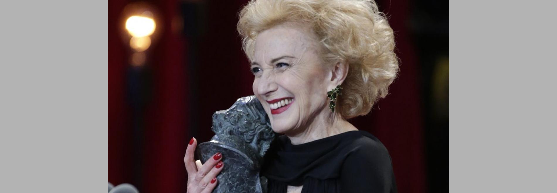 Marisa Paredes en el moment de rebre el Goya d'Honor 2018