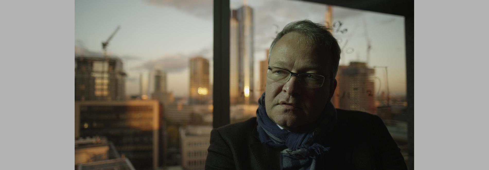 Master of the Universe (Marc Bauder, 2013)