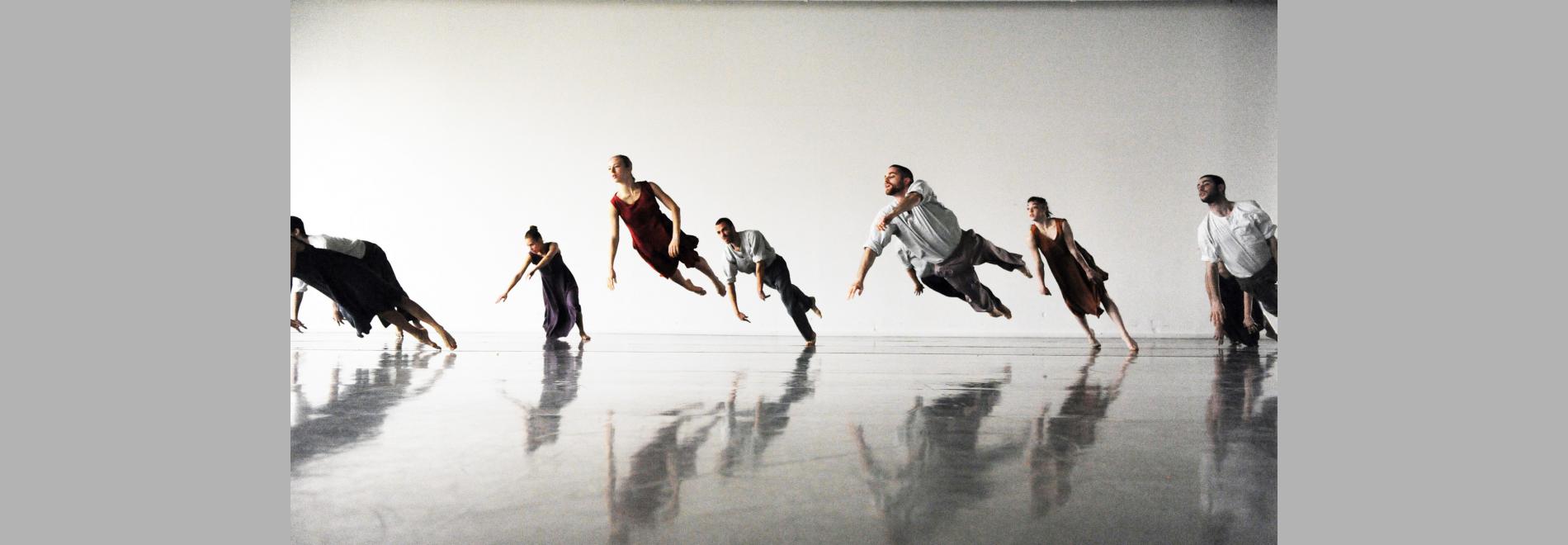 Mr. Gaga (Tomer Heymann, 2015)