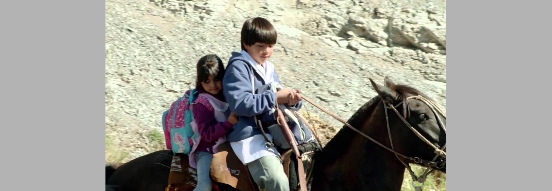 Sur le chemin de l'école / Camí a l’escola (Pascal Plisson, 2013)