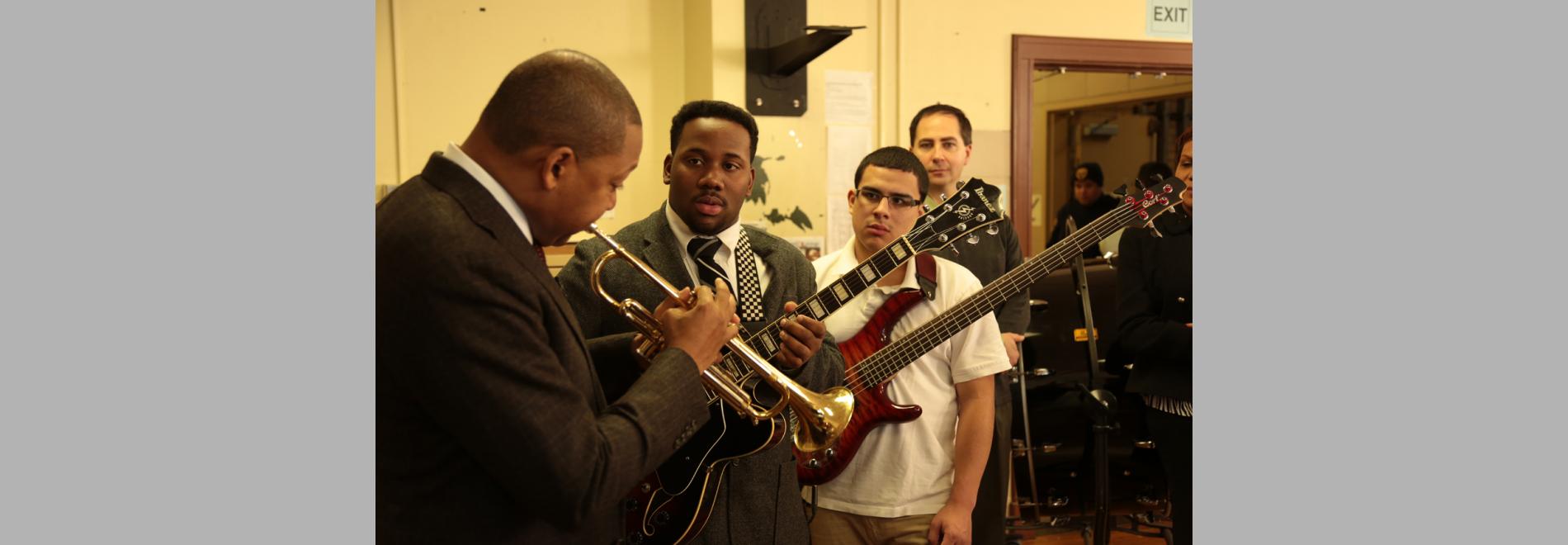 The Whole Gritty City (Richard Barber, Andre Lambertson, 2013)