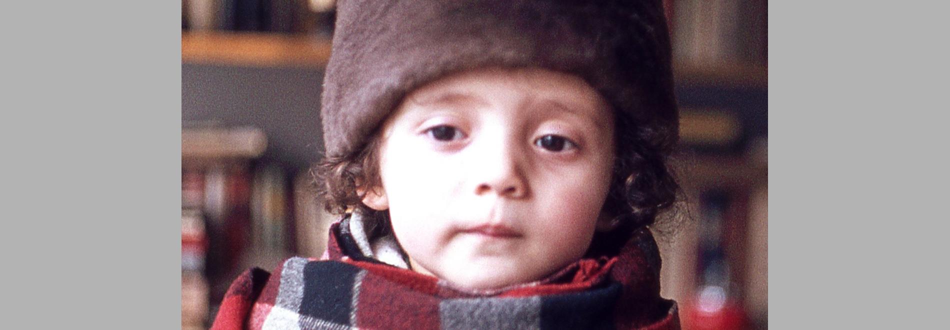 Titos Brille (Regina Schilling, 2014)