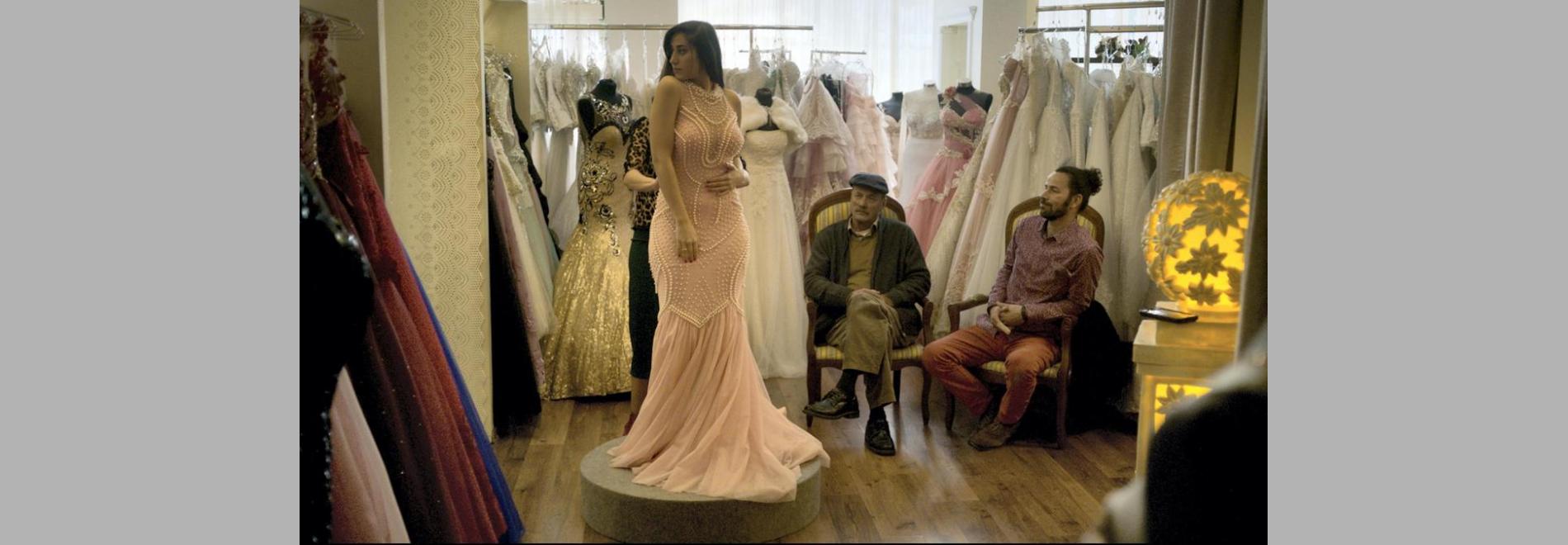 Wajib / Invitación de boda (Annemarie Jacir, 2017)