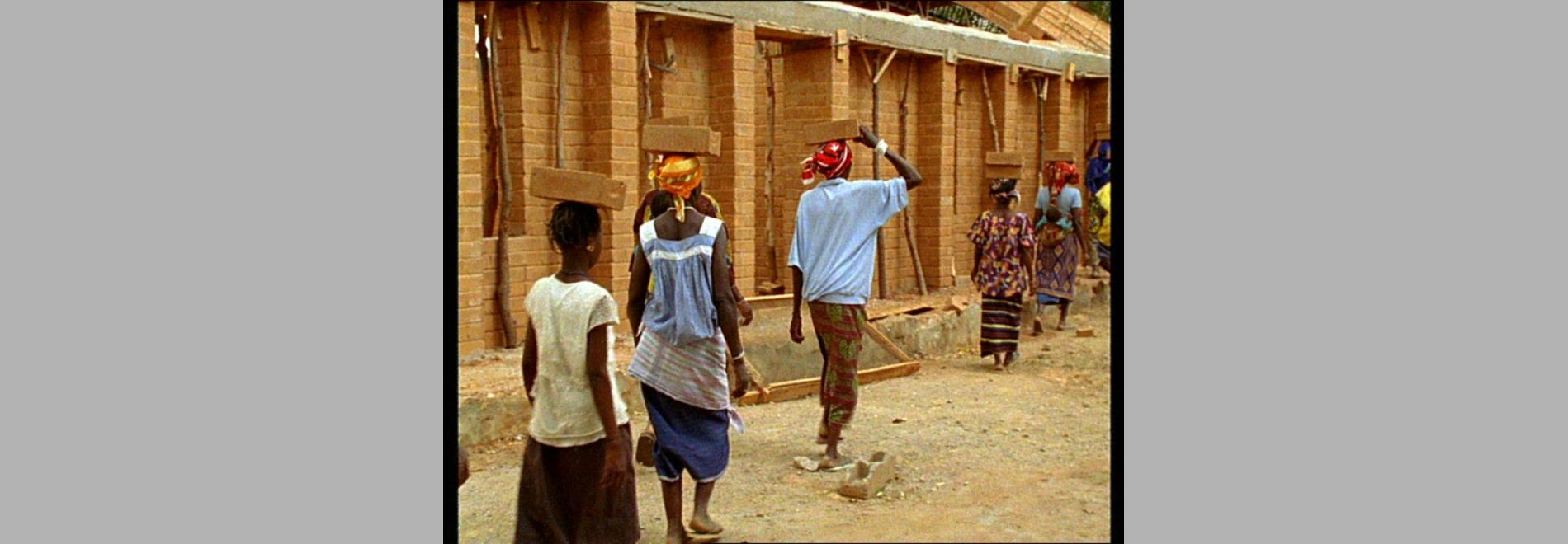 Zum Vergleich / En comparança (Harun Farocki, 2009)