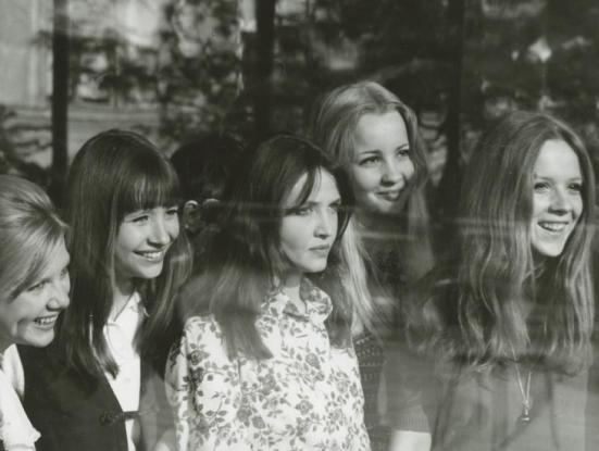 Szép lányok, no sírjatok (¡No lloréis preciosas!)