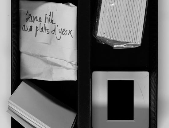 Diapoteca (Arno Gisinger, 2024). A partir de les diapositives de Georges Didi-Huberman.