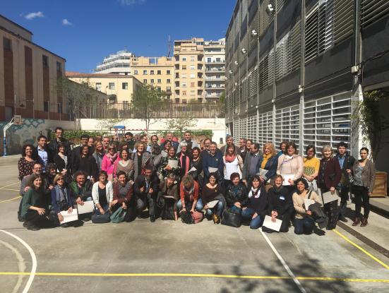 Reprtesentants de les entitats i escoles participants al projecte Magnet durant la presentació d'avui